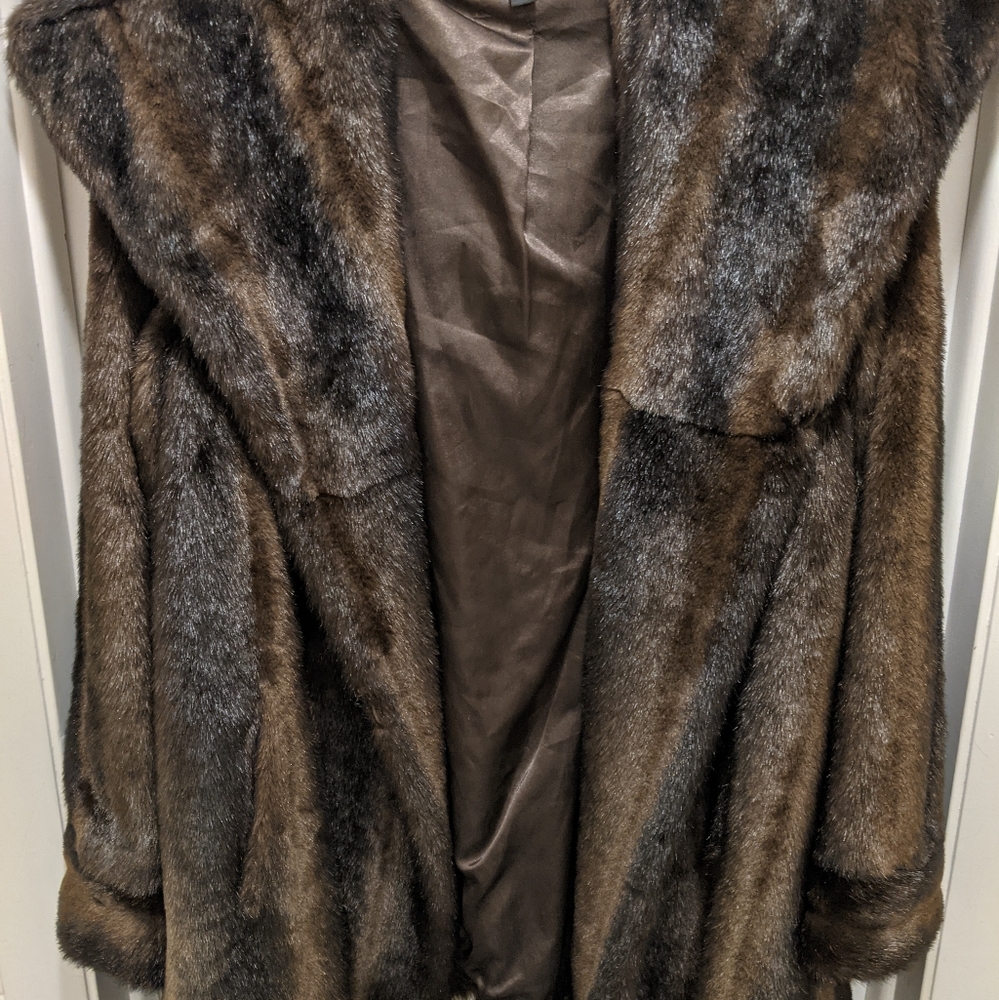 Jones New York faux fur jacket